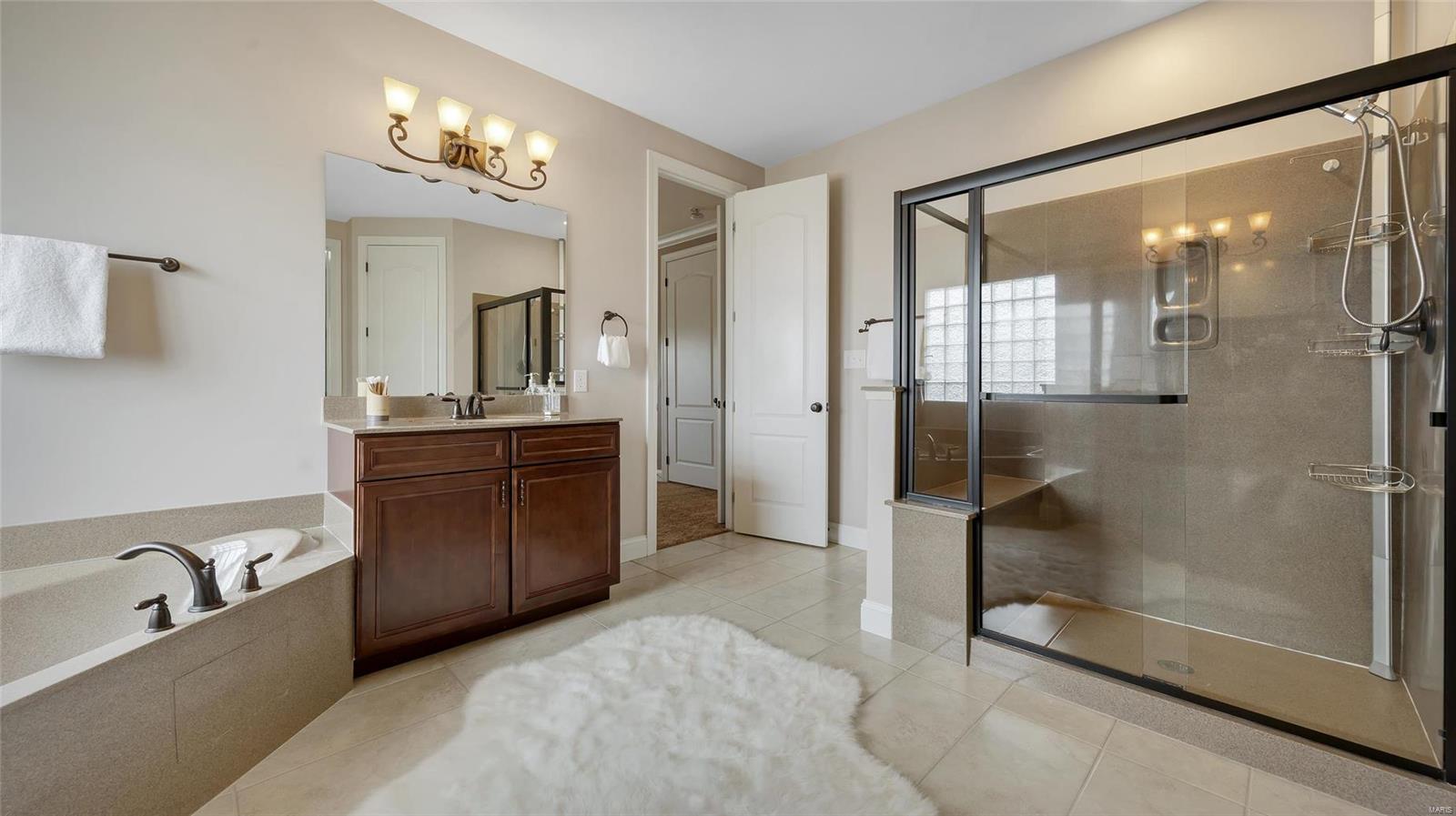 1049 Arbor Grove Court