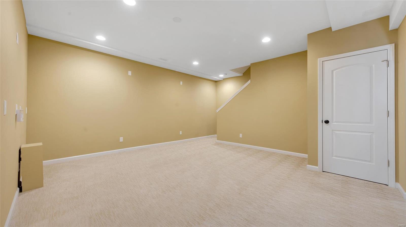 1049 Arbor Grove Court