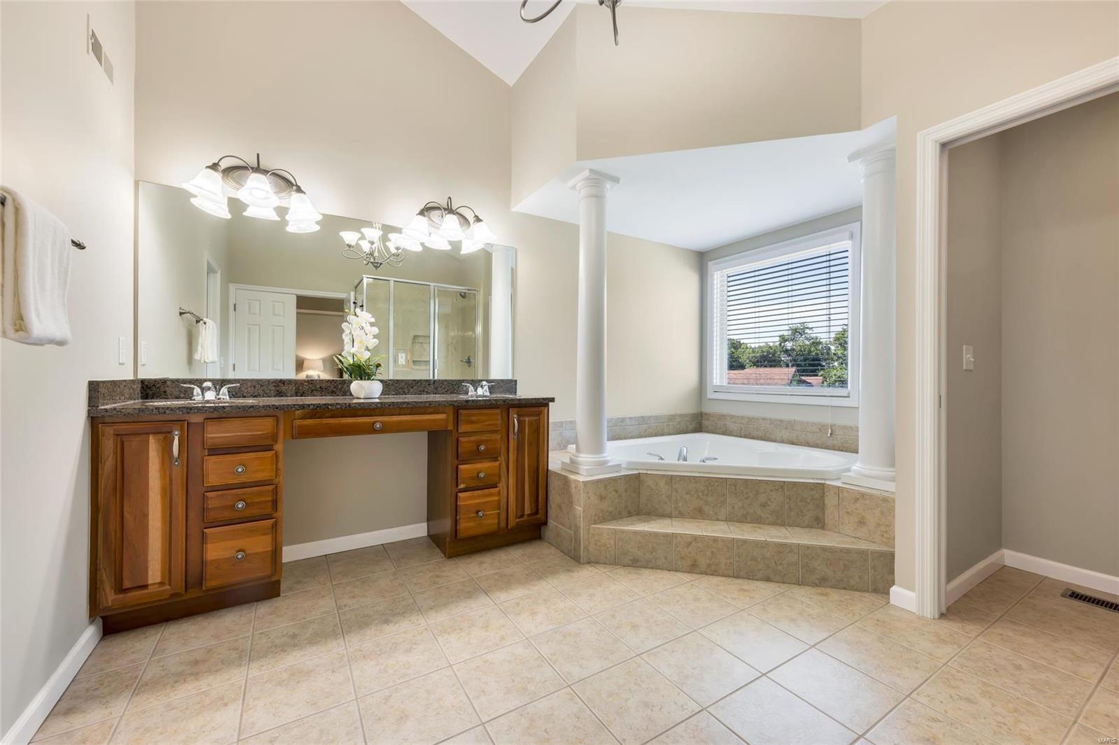 1 Wynncrest Falls Court