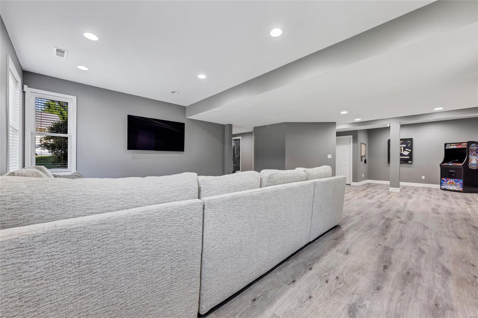 1 Wynncrest Falls Court