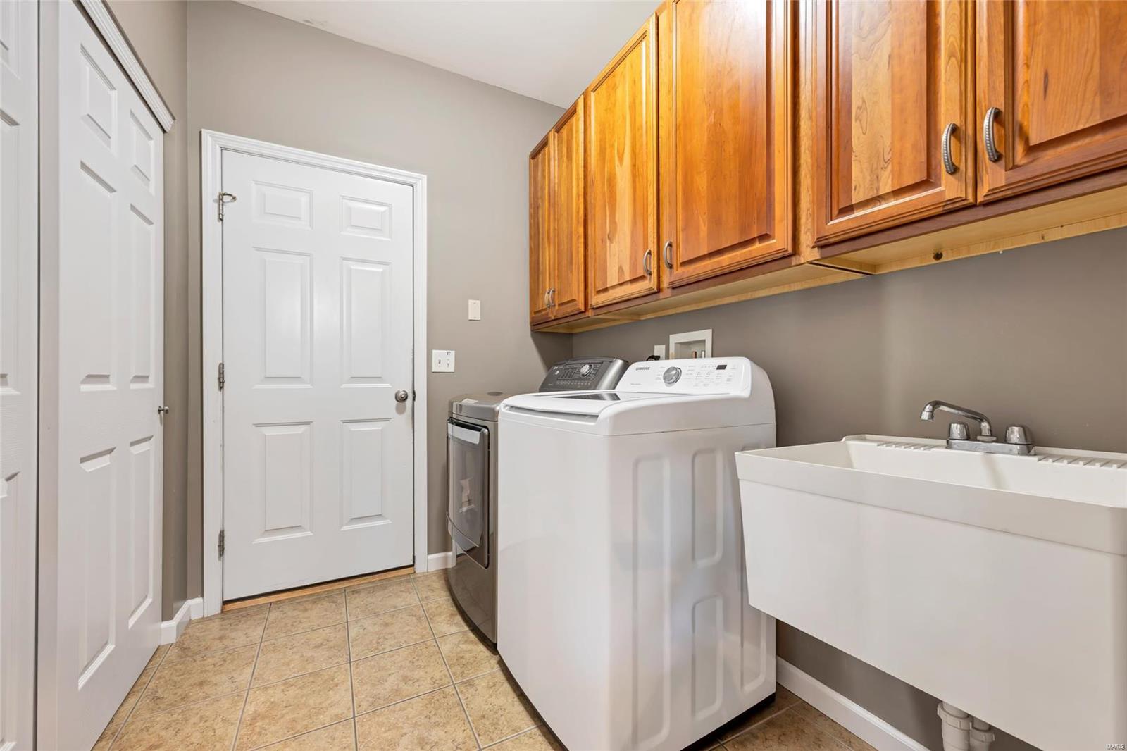 1 Wynncrest Falls Court