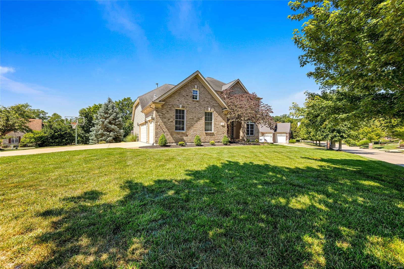 1 Wynncrest Falls Court