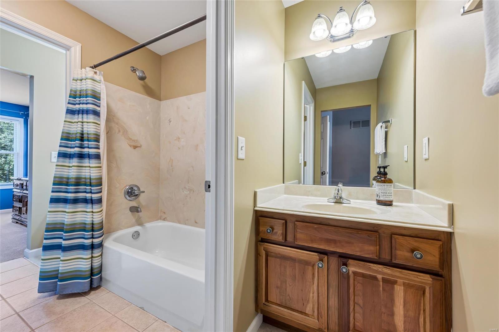 1 Wynncrest Falls Court