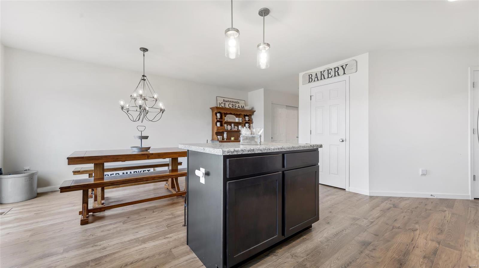 1608 Westlake Circle