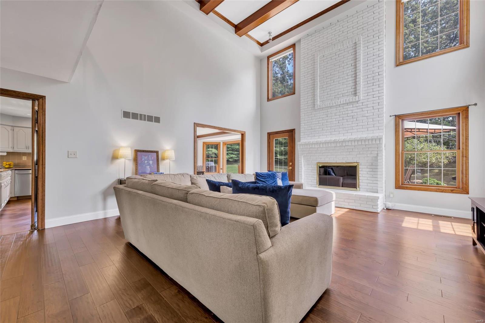 98 Meadowbrook Country Club