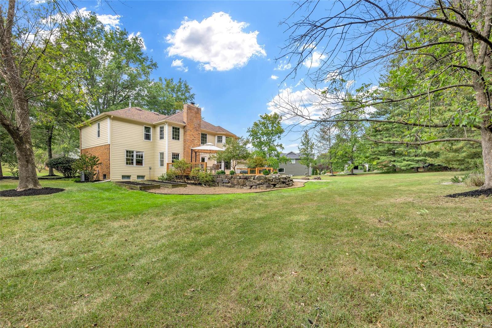 98 Meadowbrook Country Club