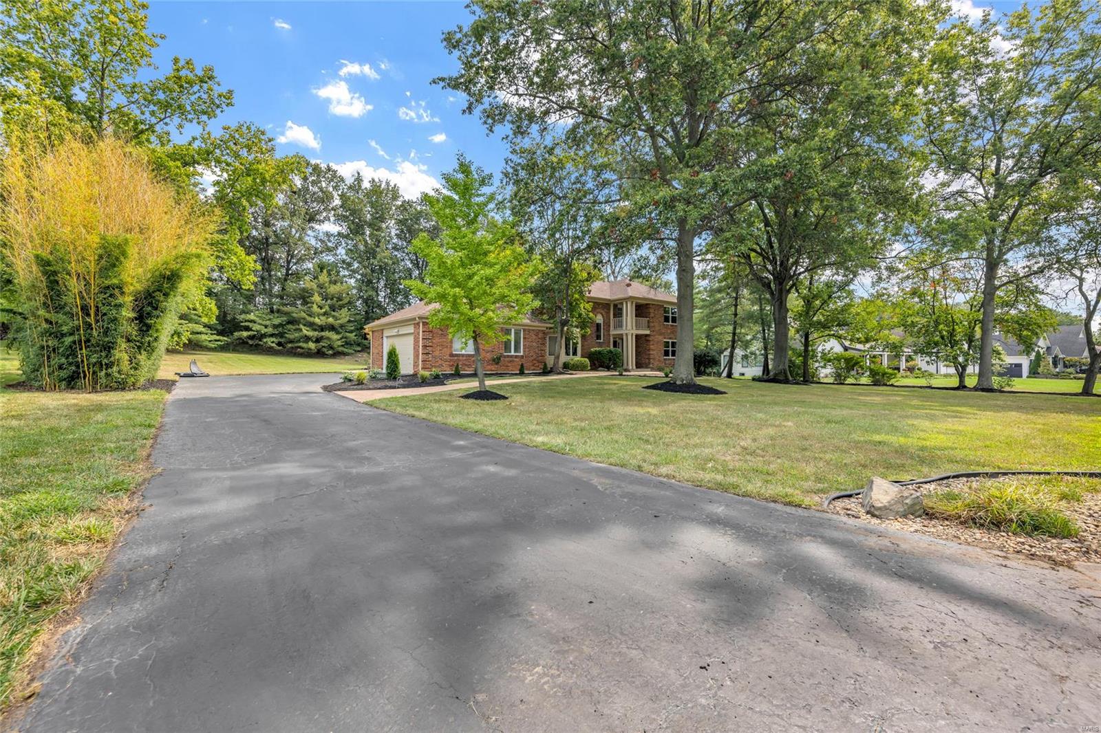 98 Meadowbrook Country Club