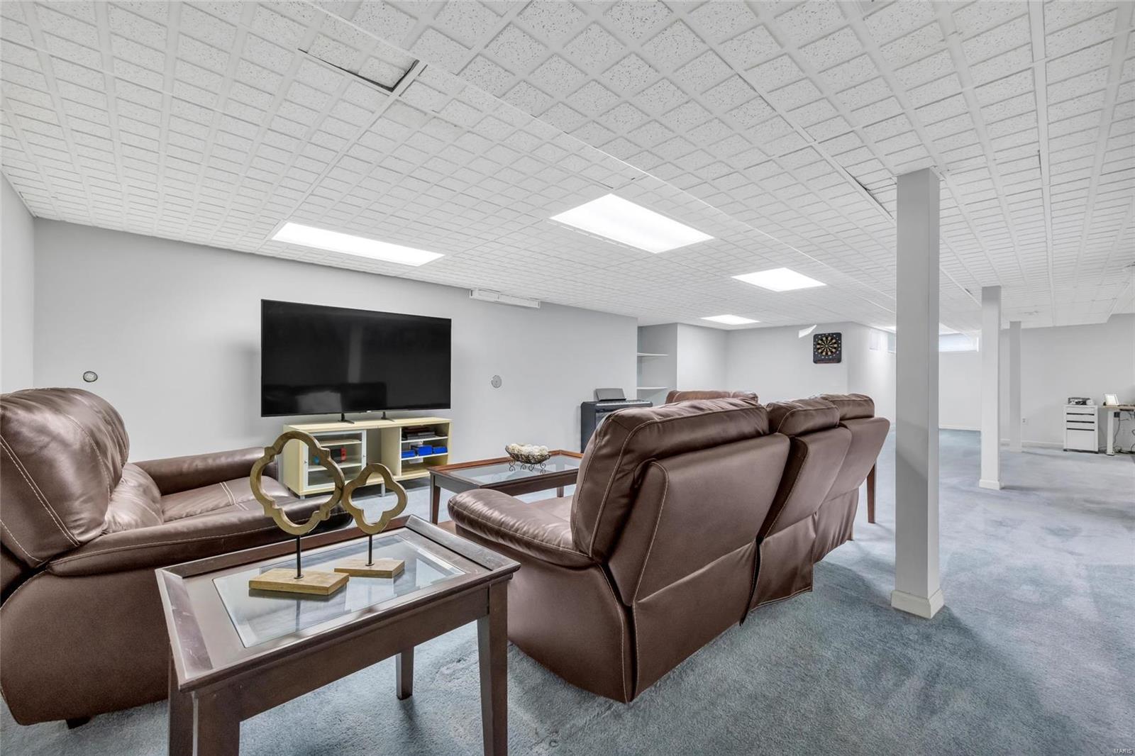 98 Meadowbrook Country Club