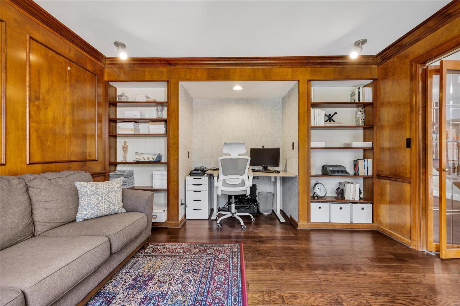 98 Meadowbrook Country Club