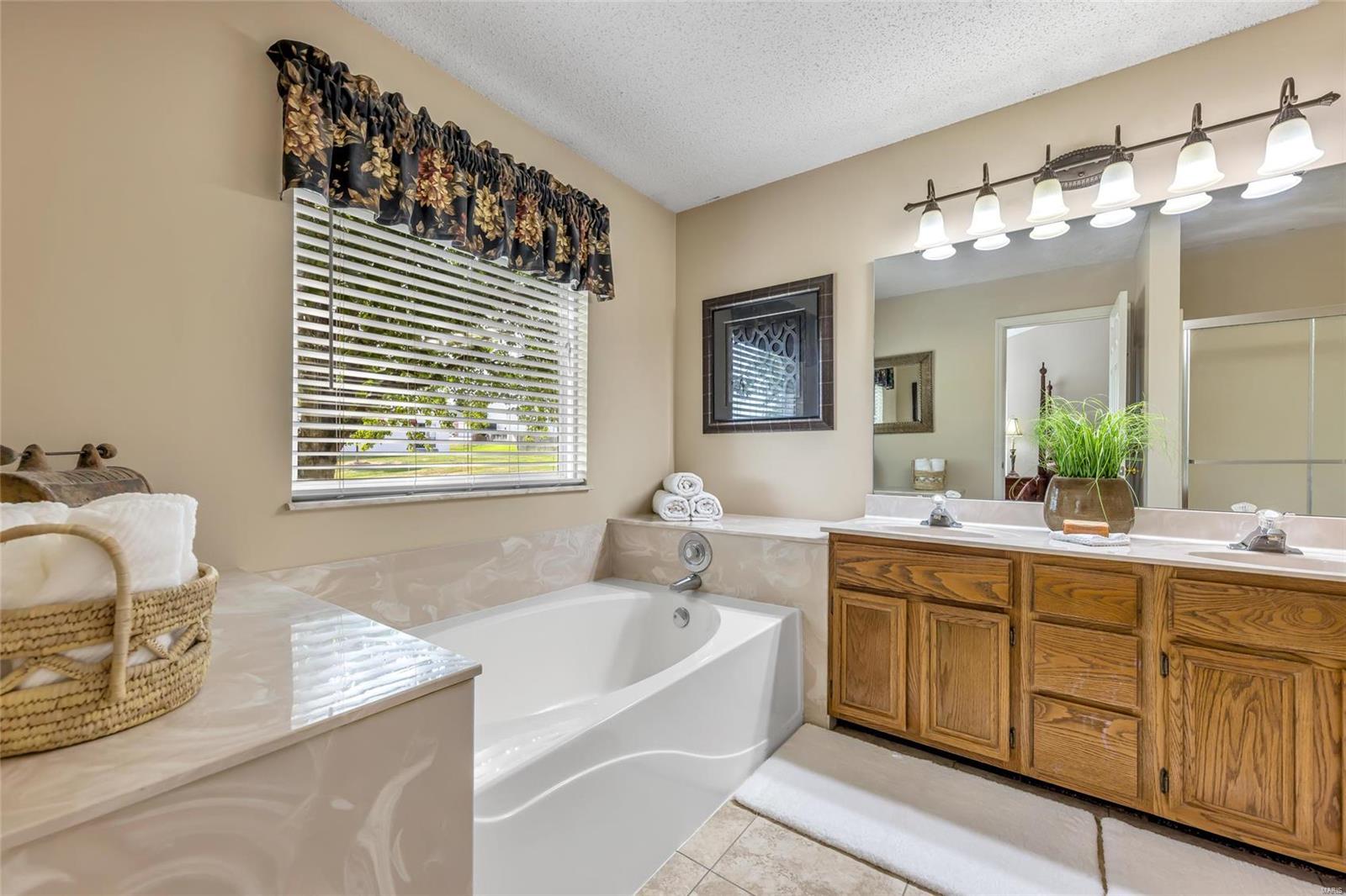 5024 Royal Burgess Drive