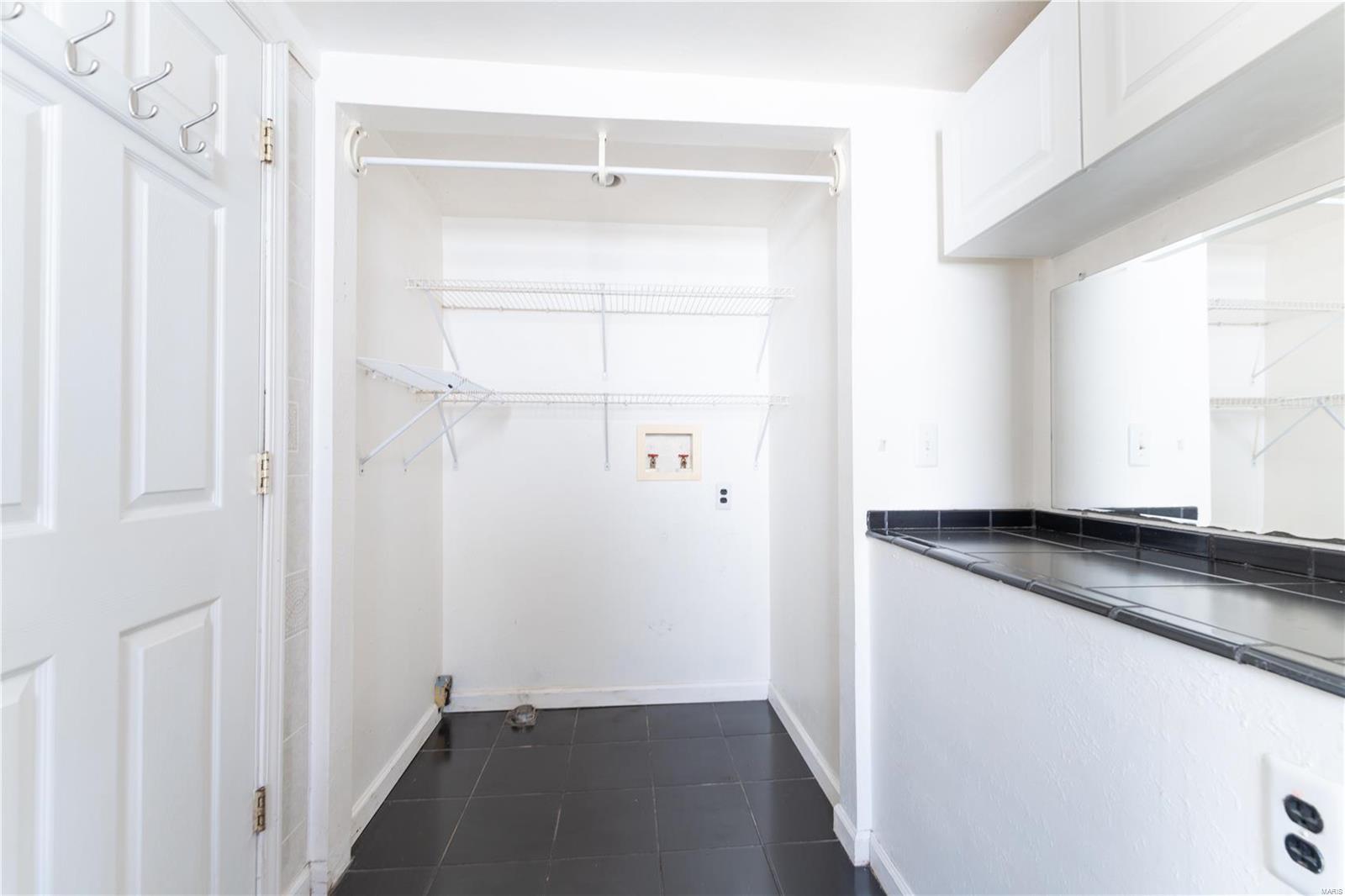 1123 N Benton Avenue