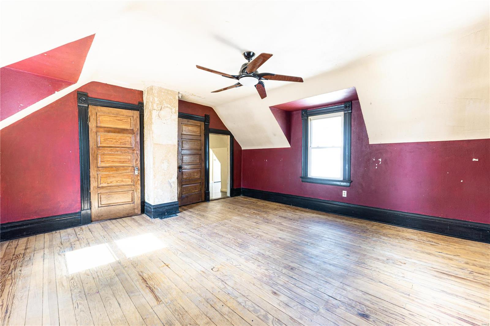 1123 N Benton Avenue