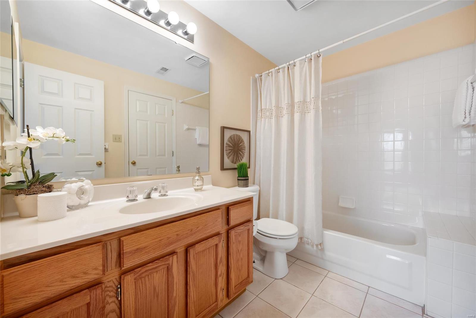 18123 Sunny Top Court