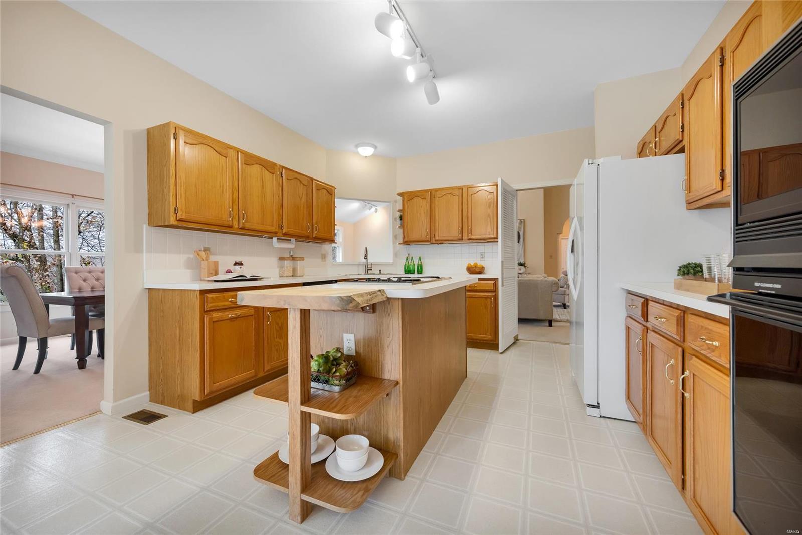 18123 Sunny Top Court