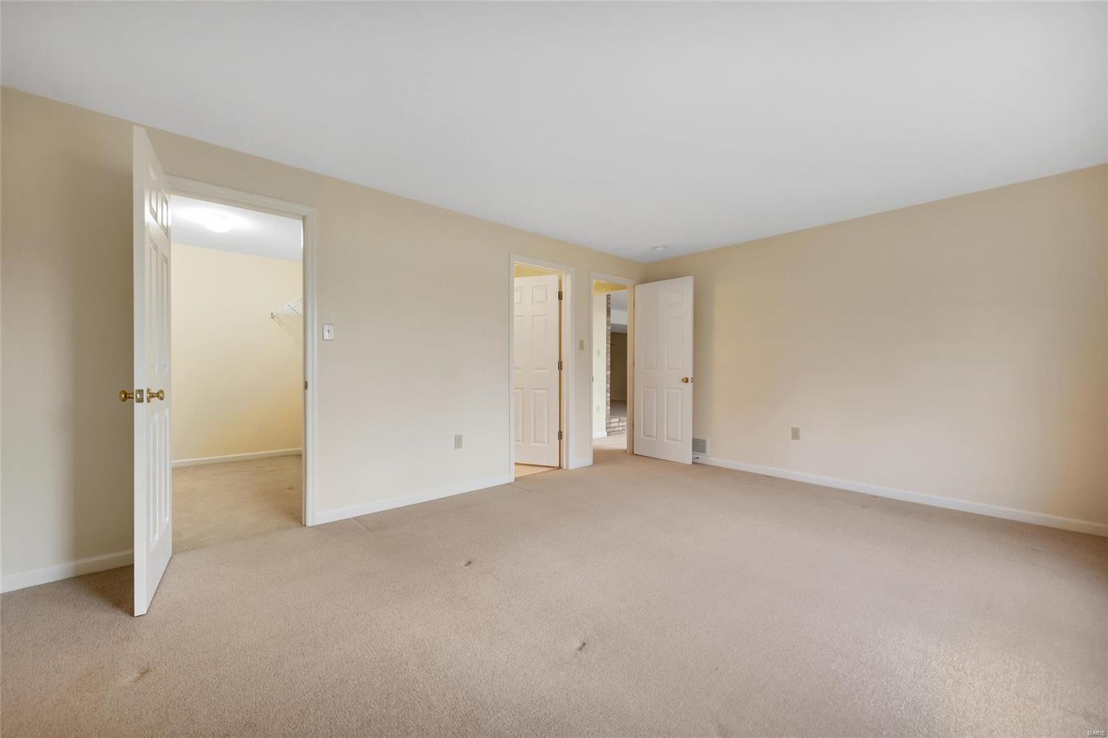 18123 Sunny Top Court