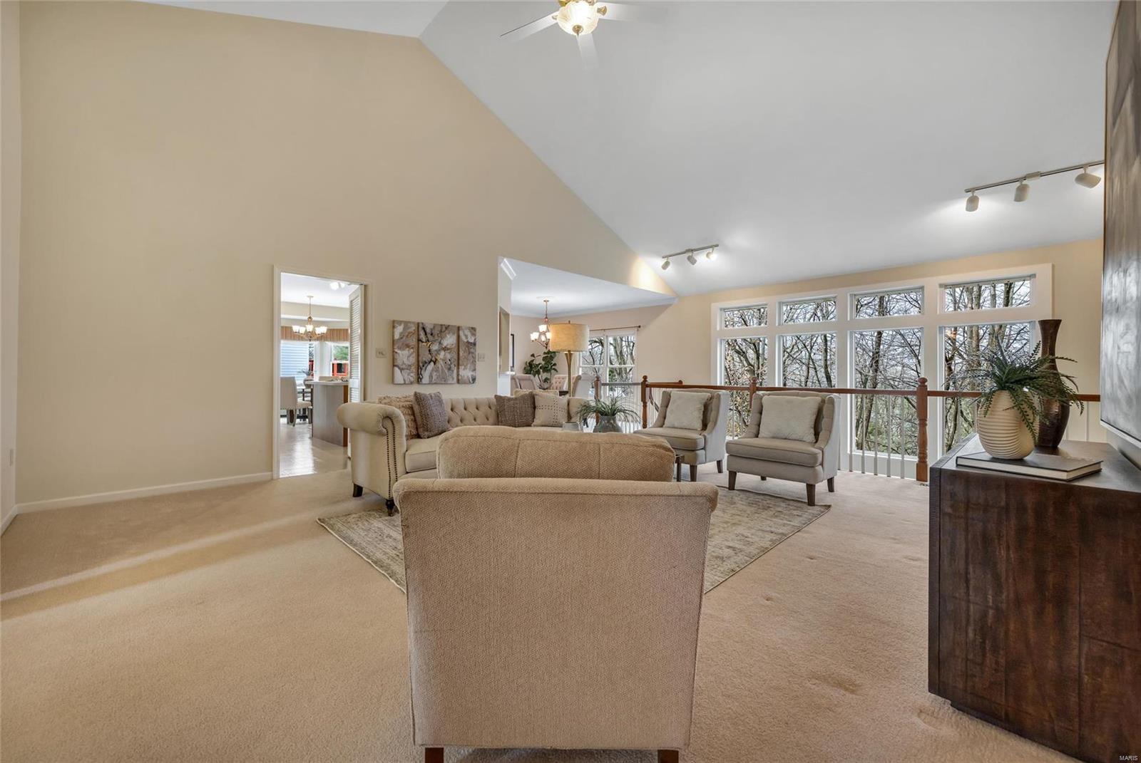 18123 Sunny Top Court