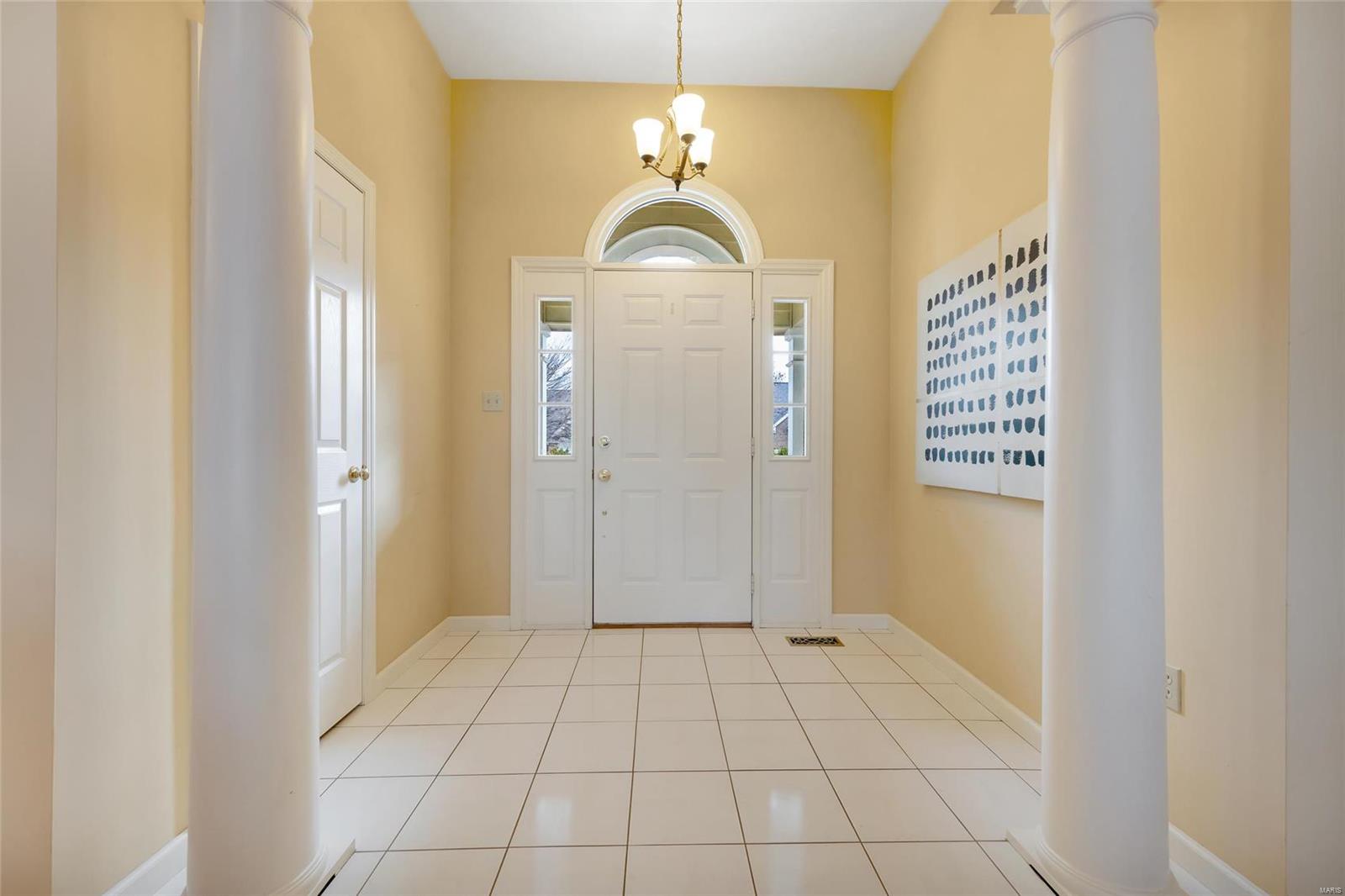 18123 Sunny Top Court