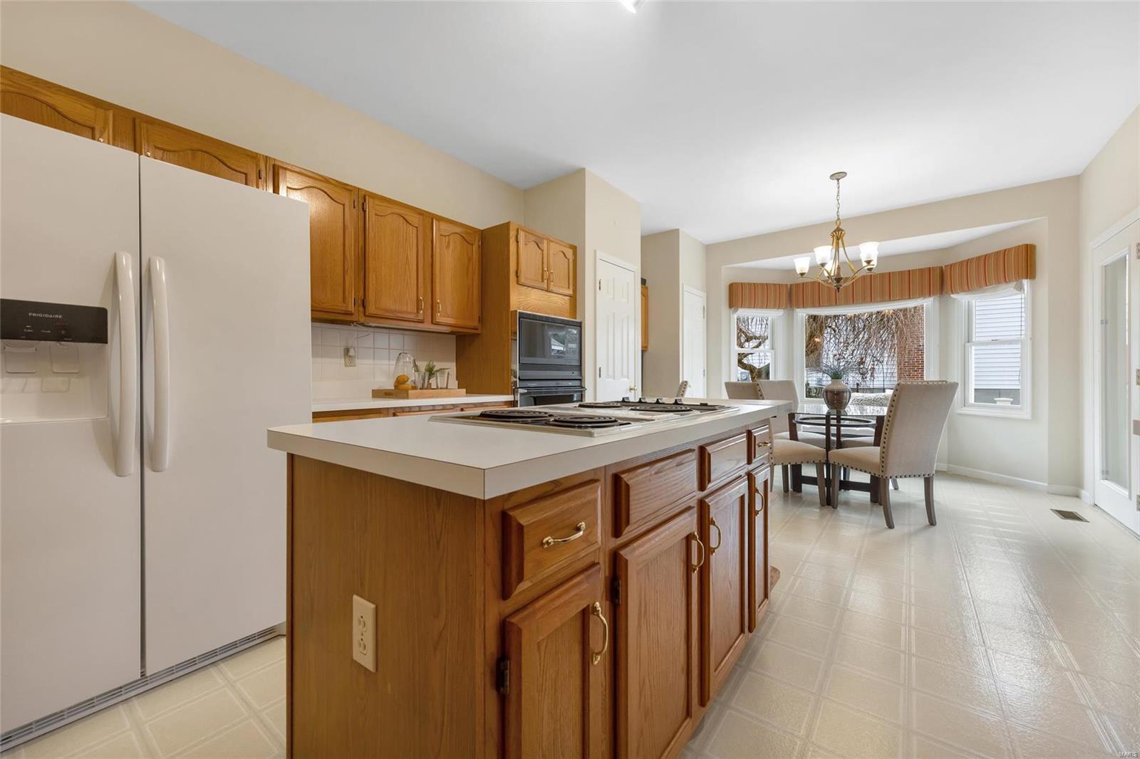 18123 Sunny Top Court