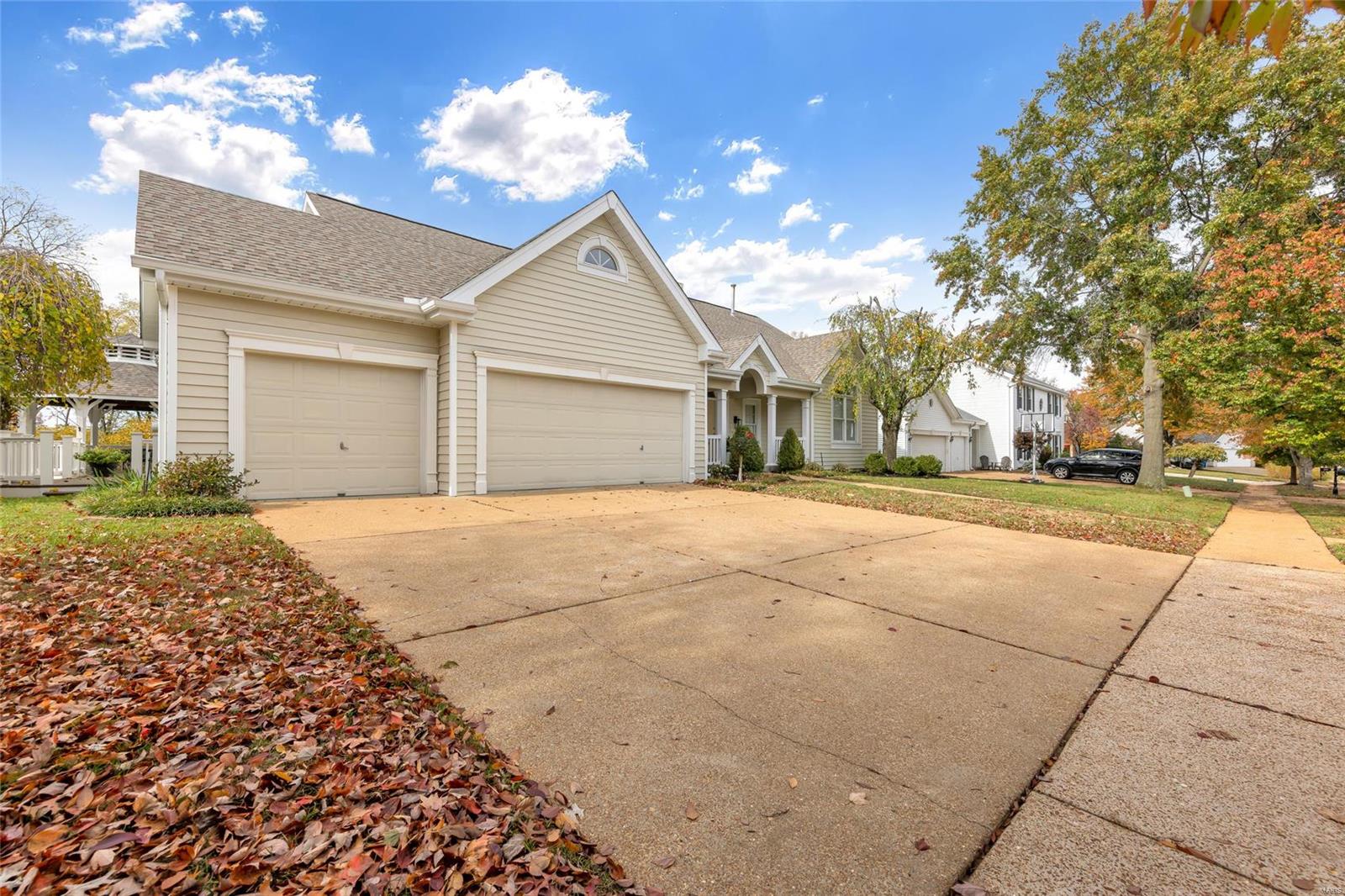 18123 Sunny Top Court