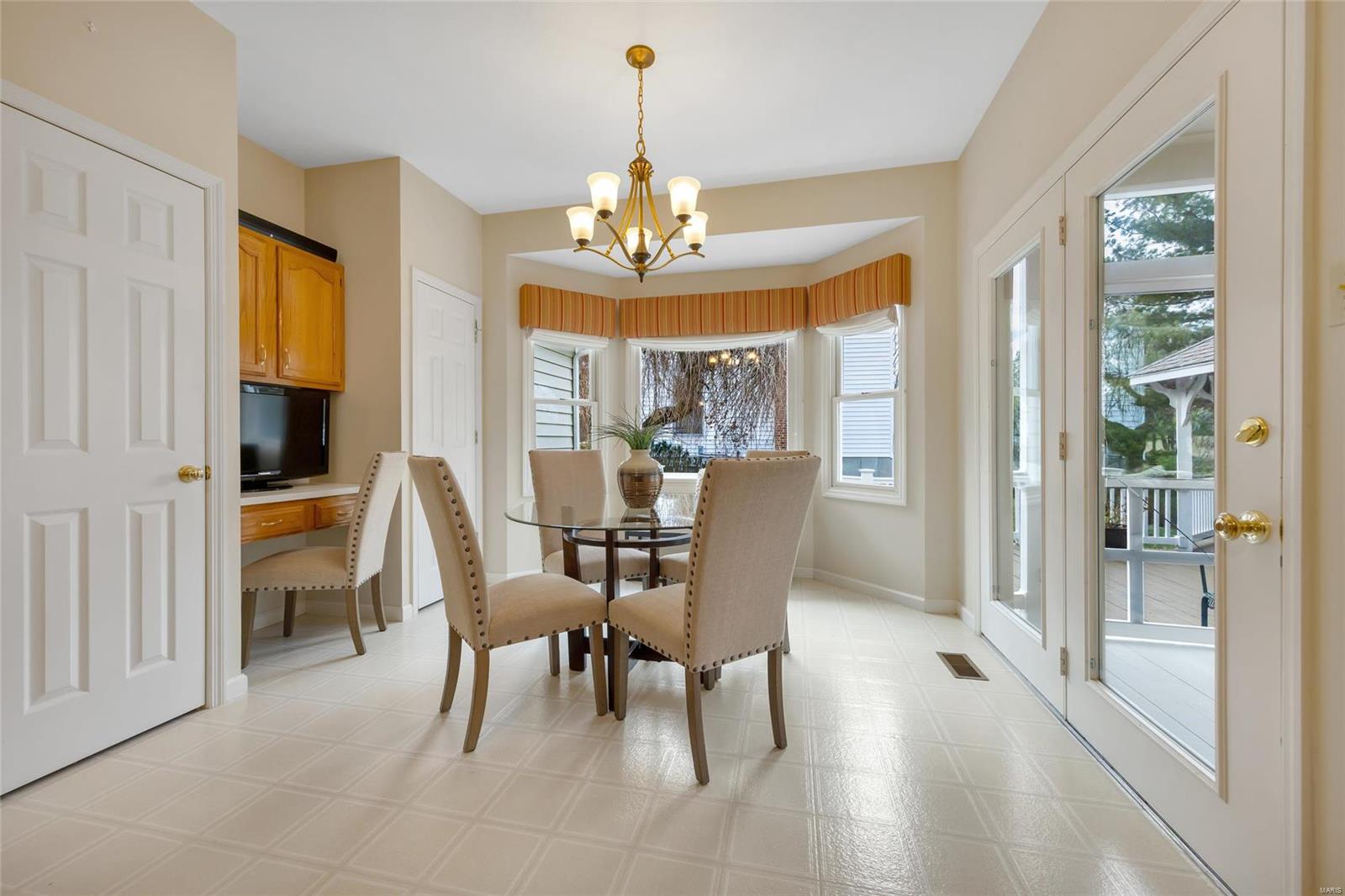 18123 Sunny Top Court