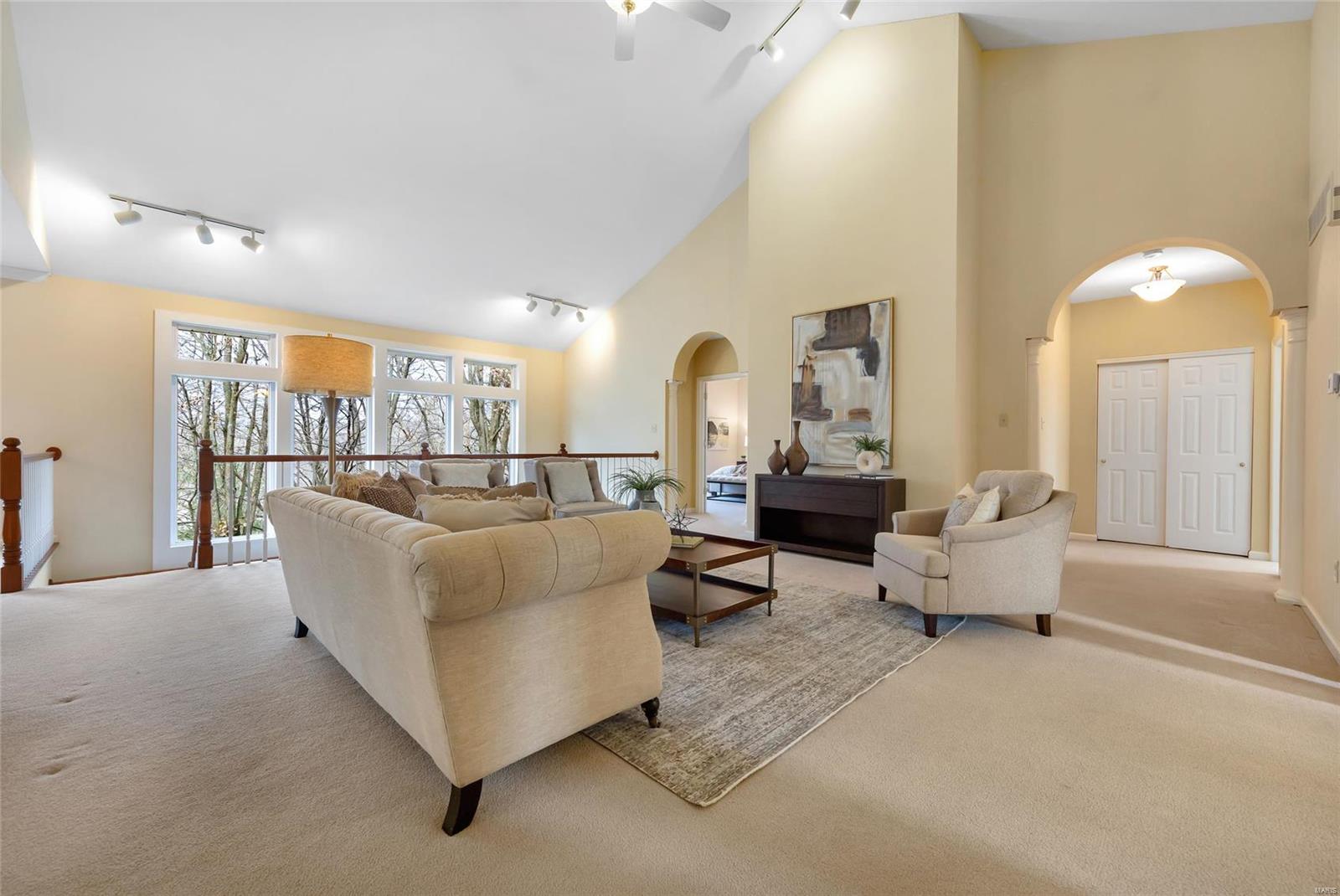 18123 Sunny Top Court