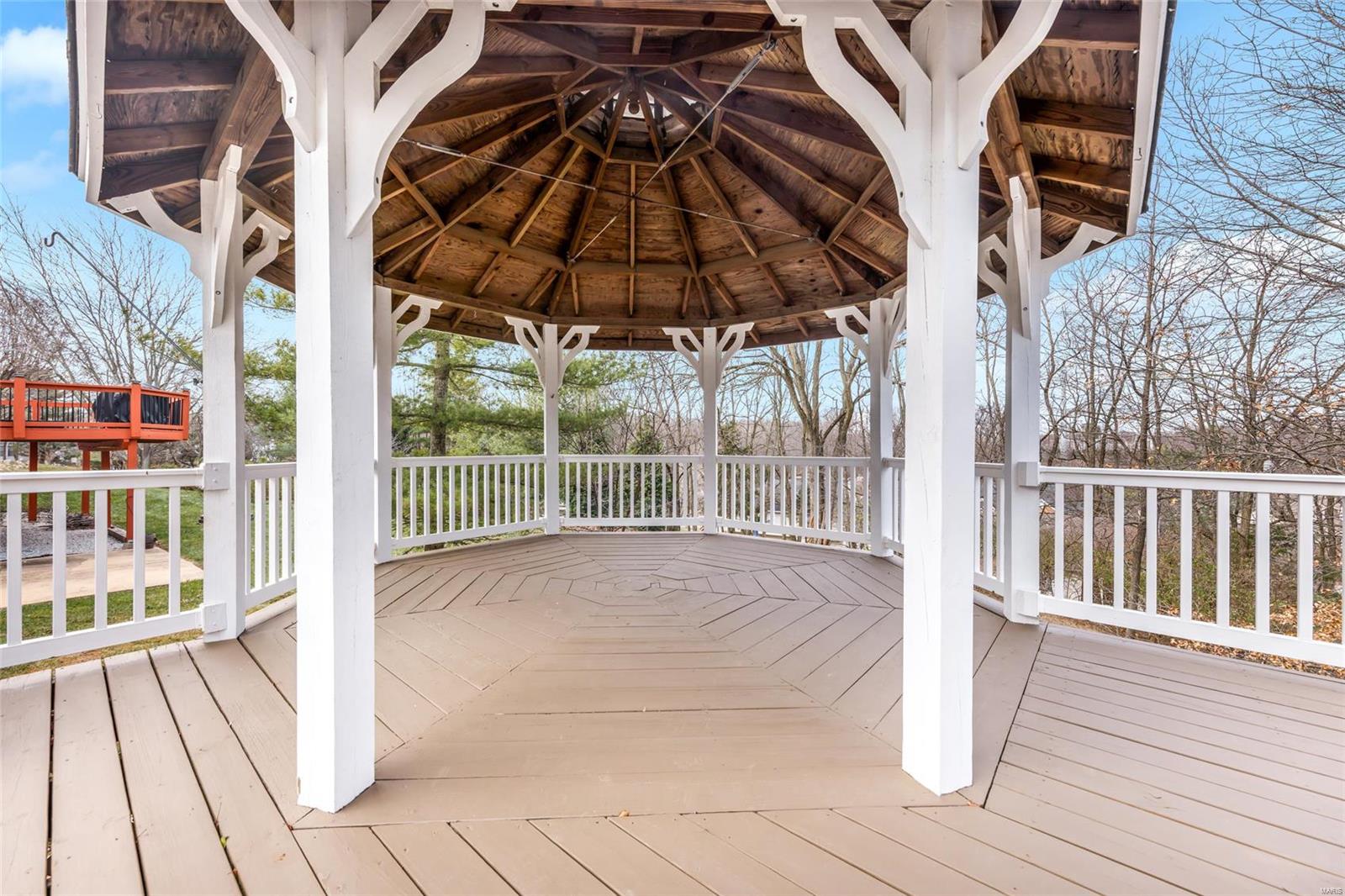 18123 Sunny Top Court