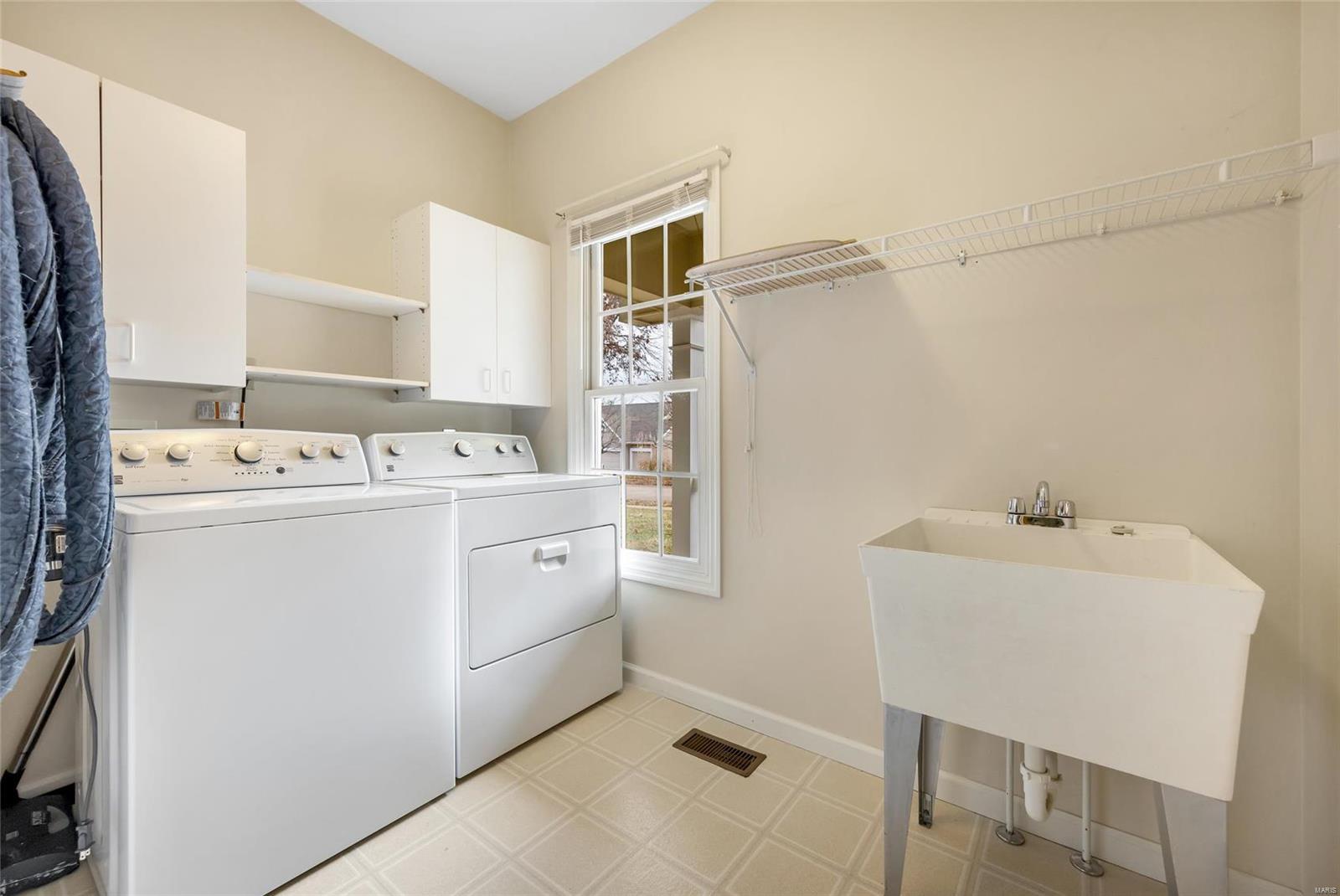 18123 Sunny Top Court