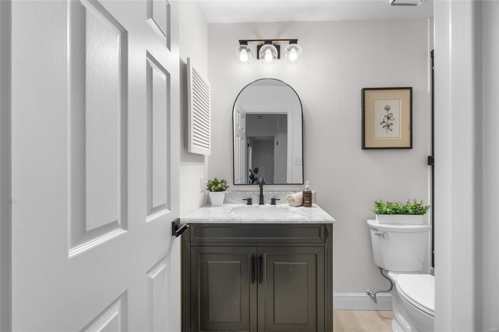 15636 Hedgeford Court