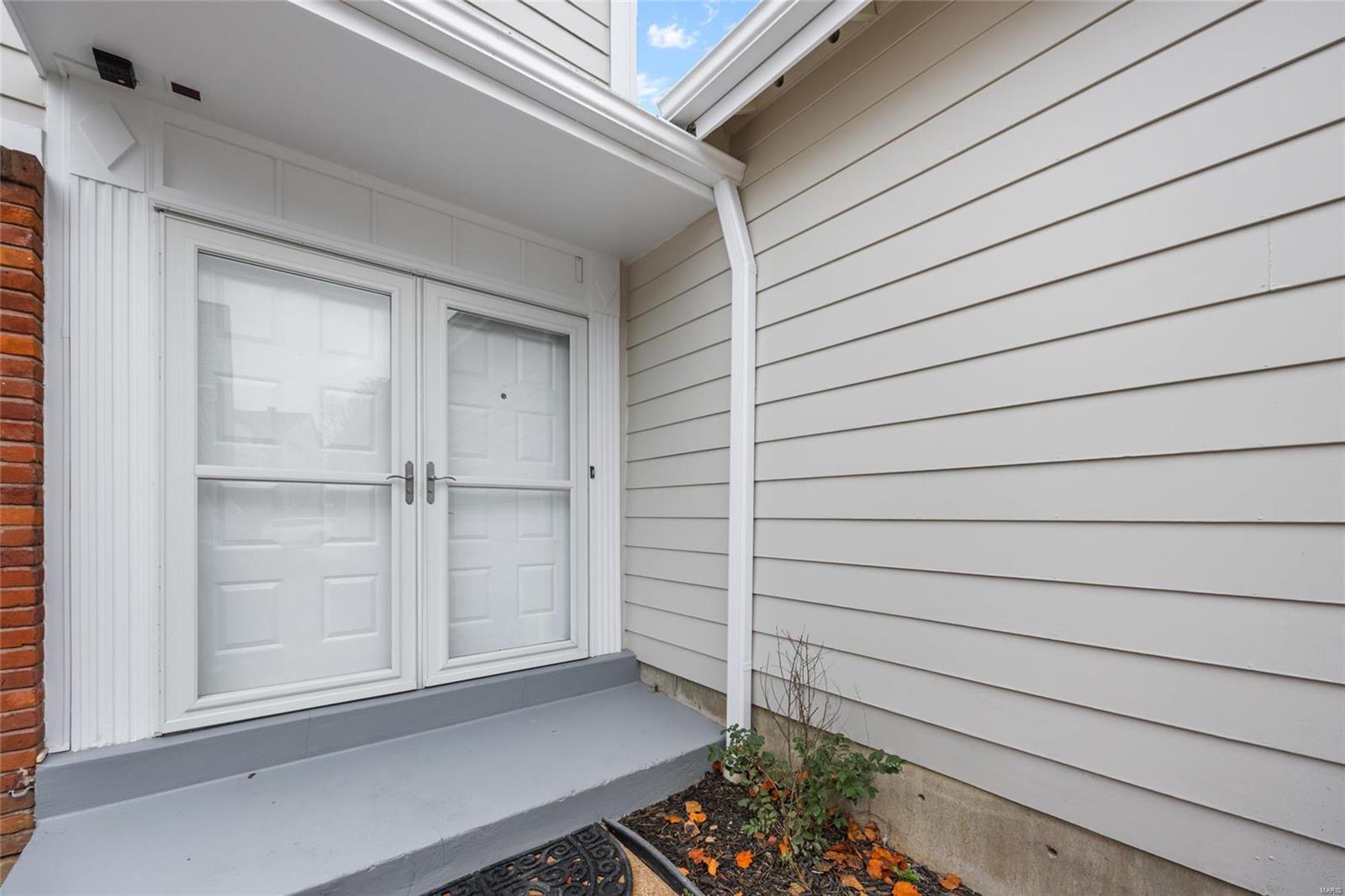 15636 Hedgeford Court