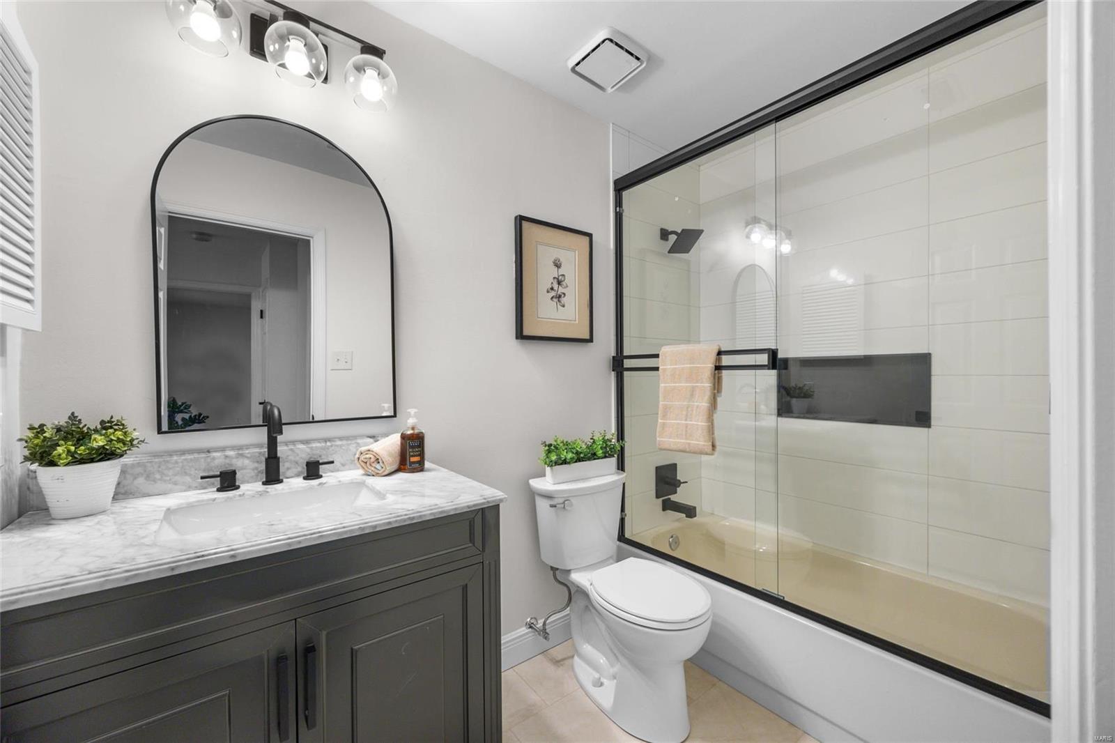 15636 Hedgeford Court