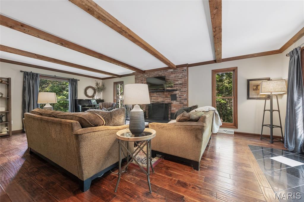 5 Dogwood Trail