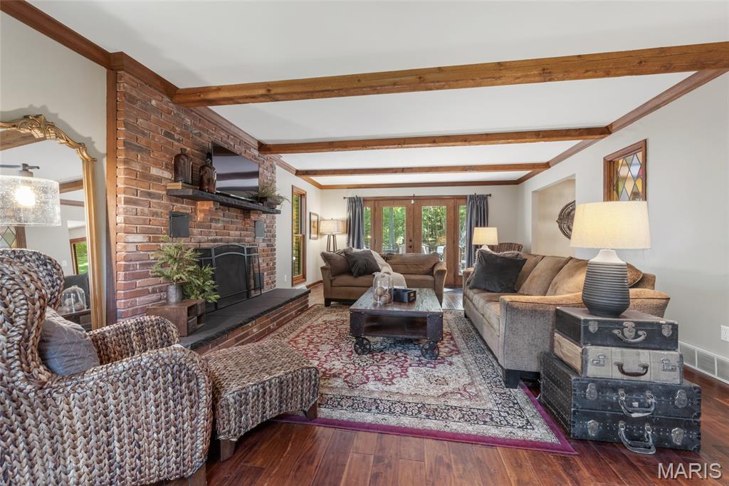 5 Dogwood Trail