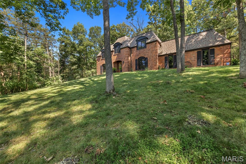 5 Dogwood Trail