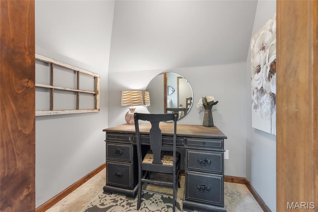 5 Dogwood Trail