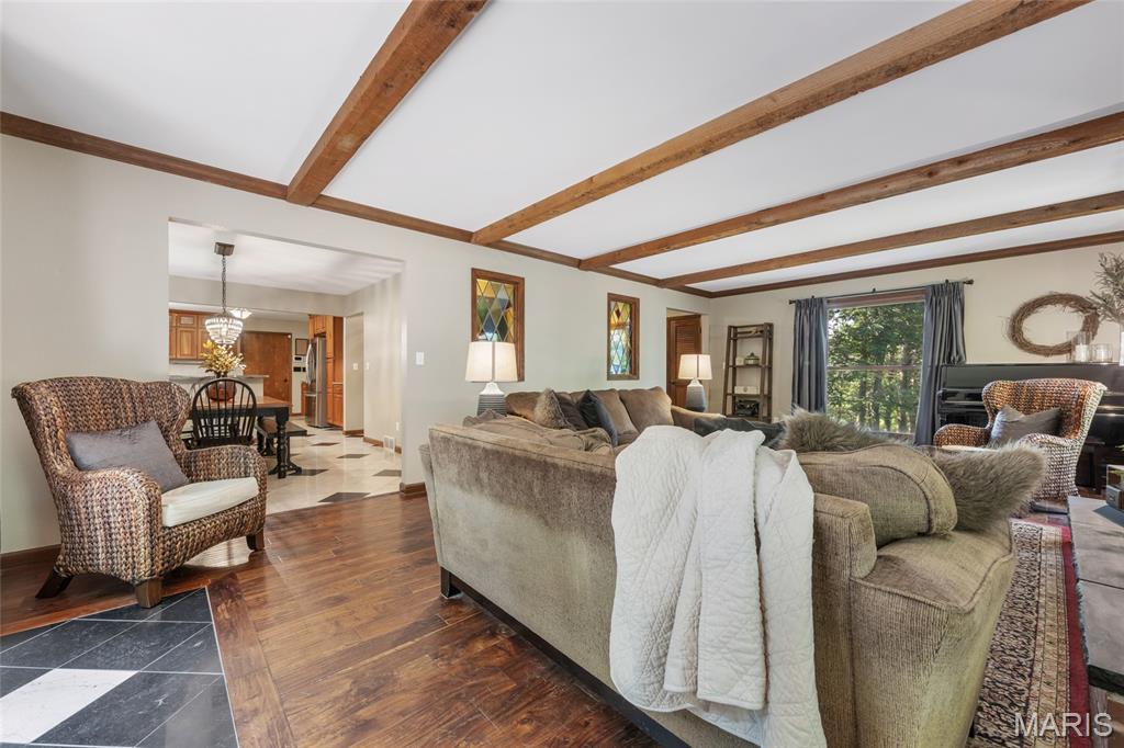 5 Dogwood Trail