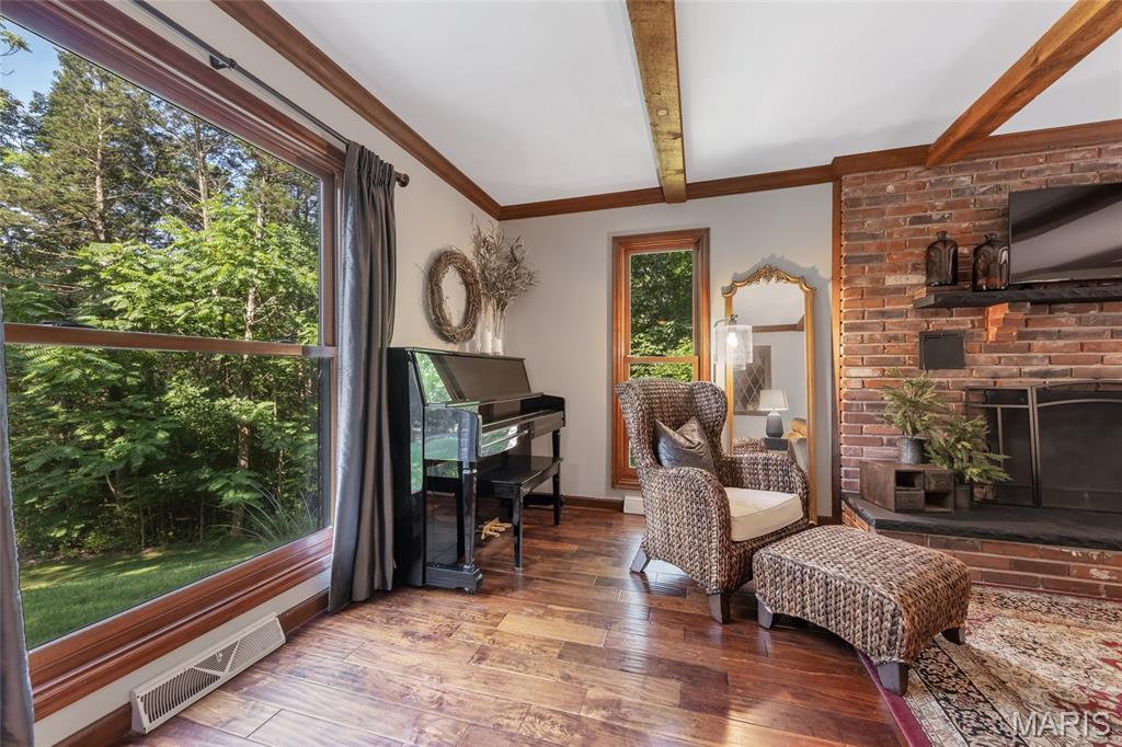 5 Dogwood Trail