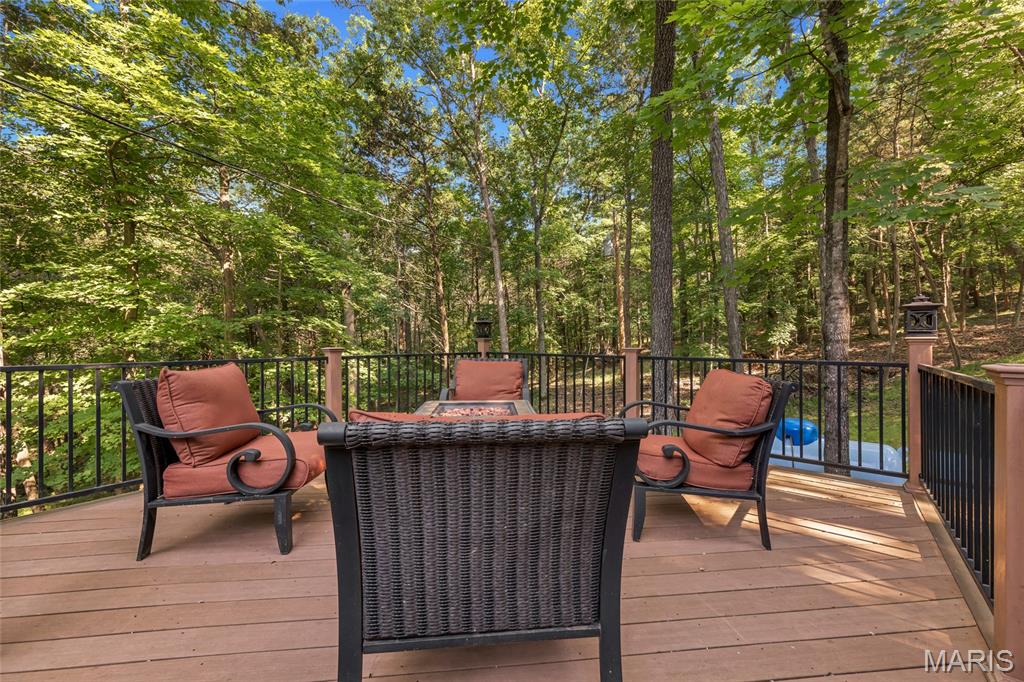 5 Dogwood Trail
