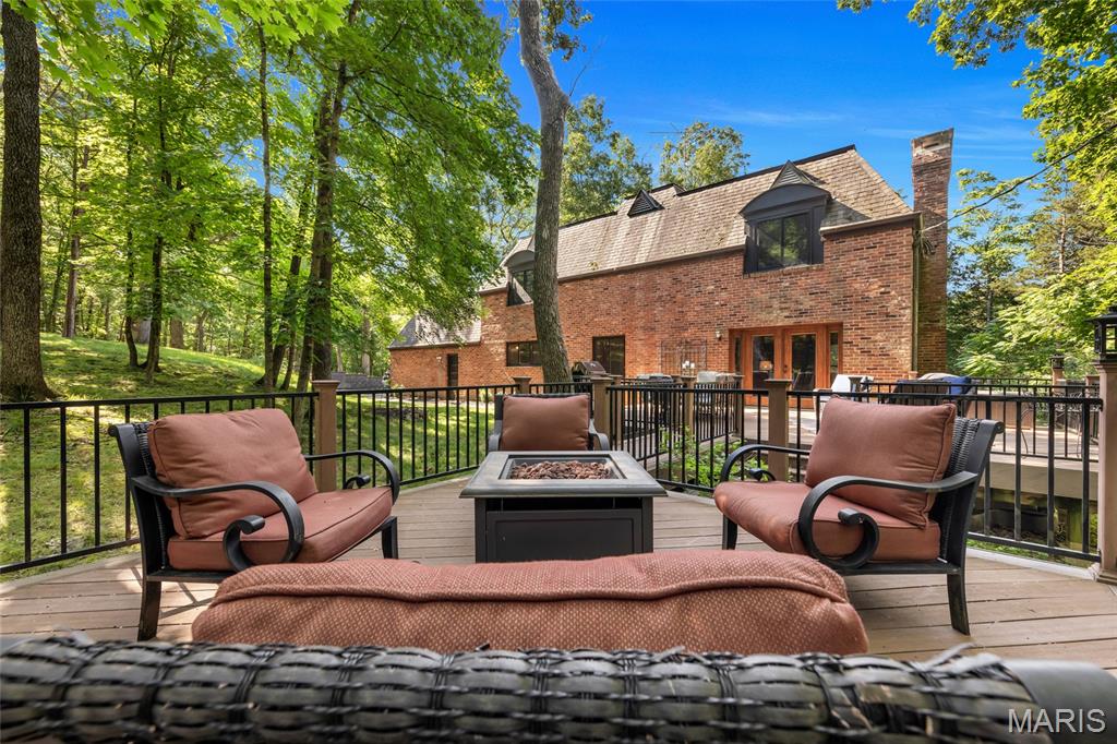 5 Dogwood Trail