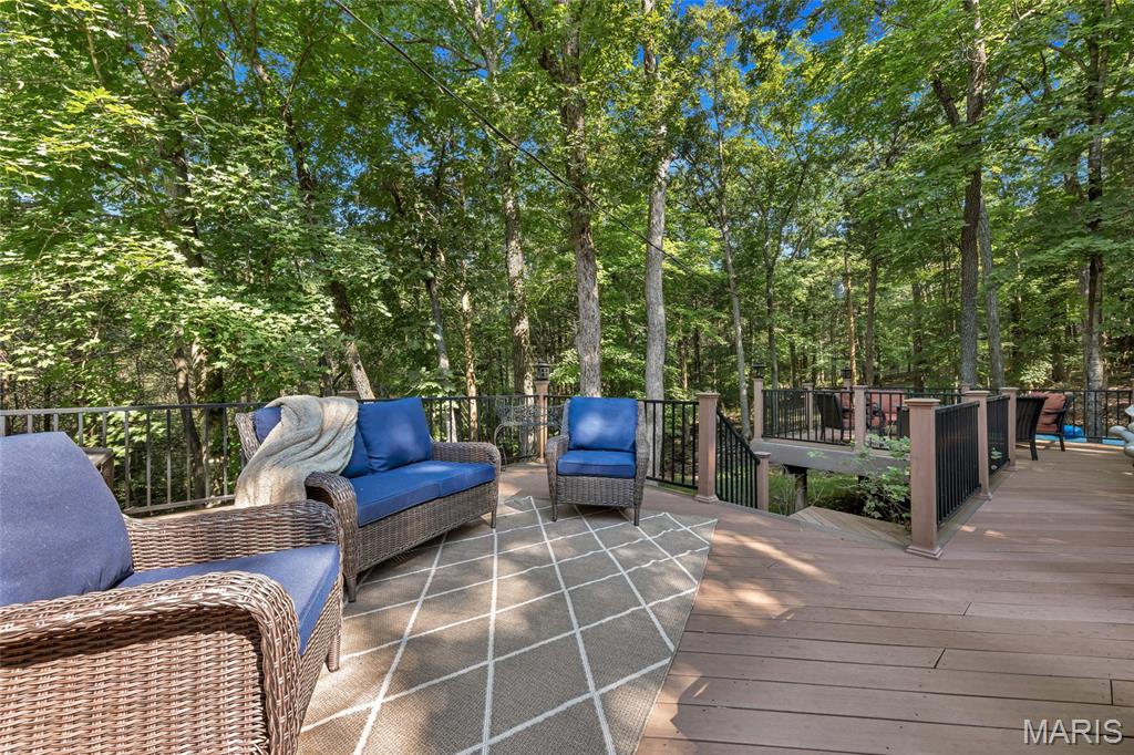 5 Dogwood Trail