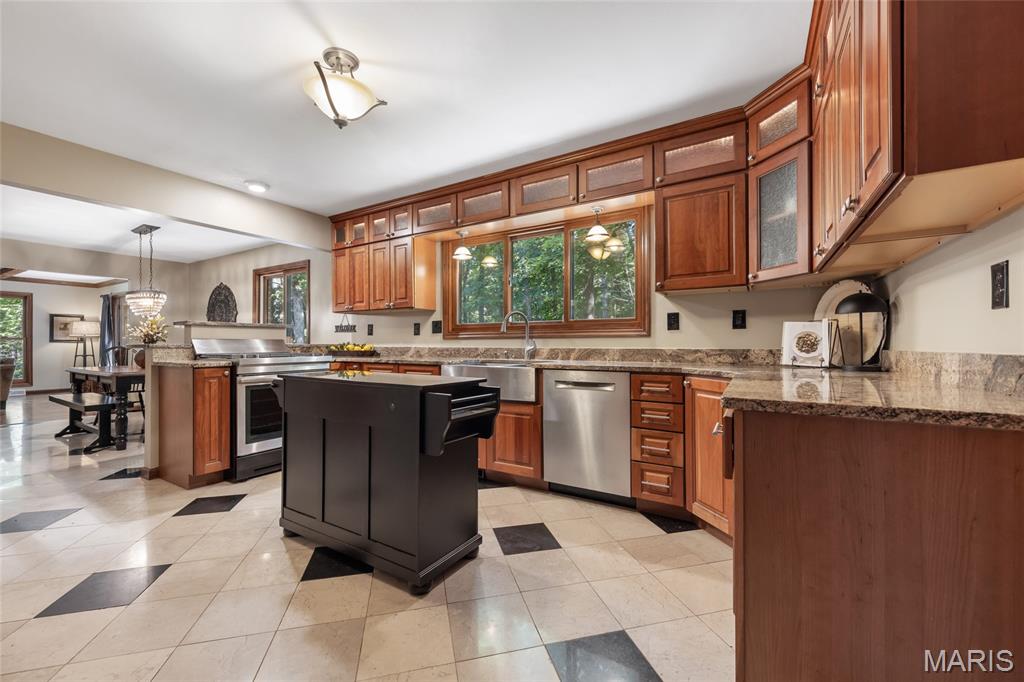 5 Dogwood Trail