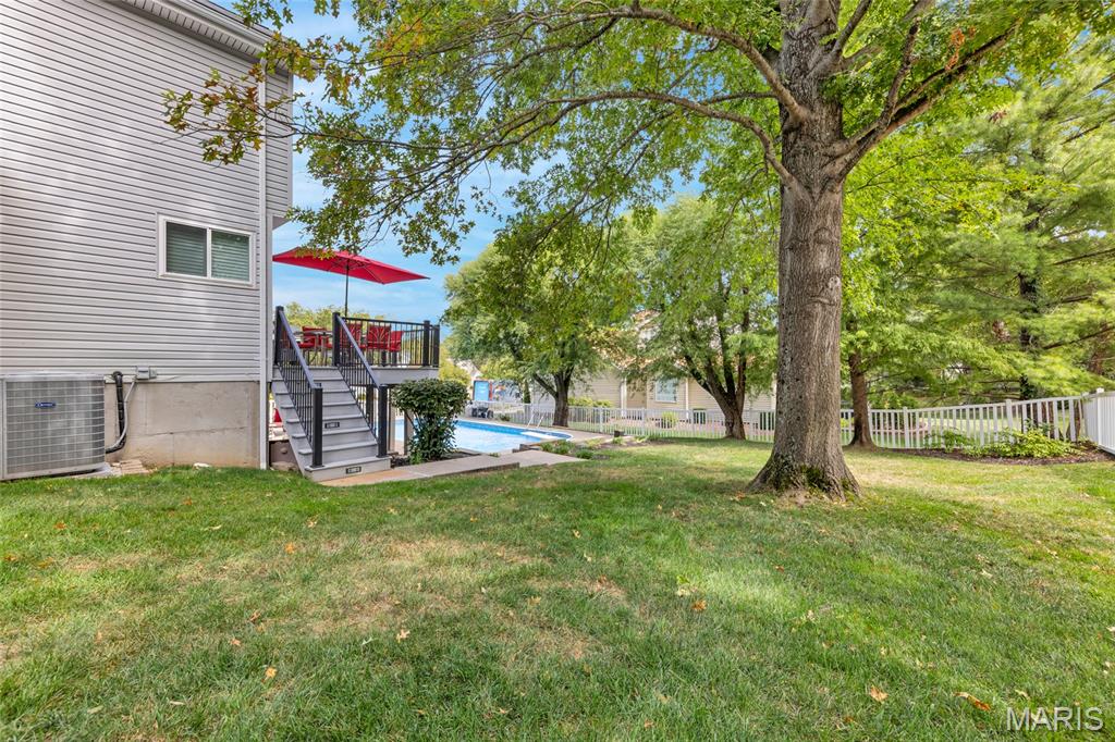 17213 Lafayette Trails Drive