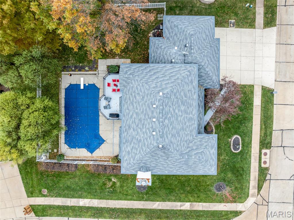 17213 Lafayette Trails Drive