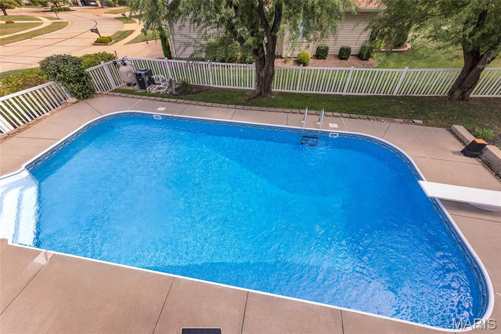 17213 Lafayette Trails Drive