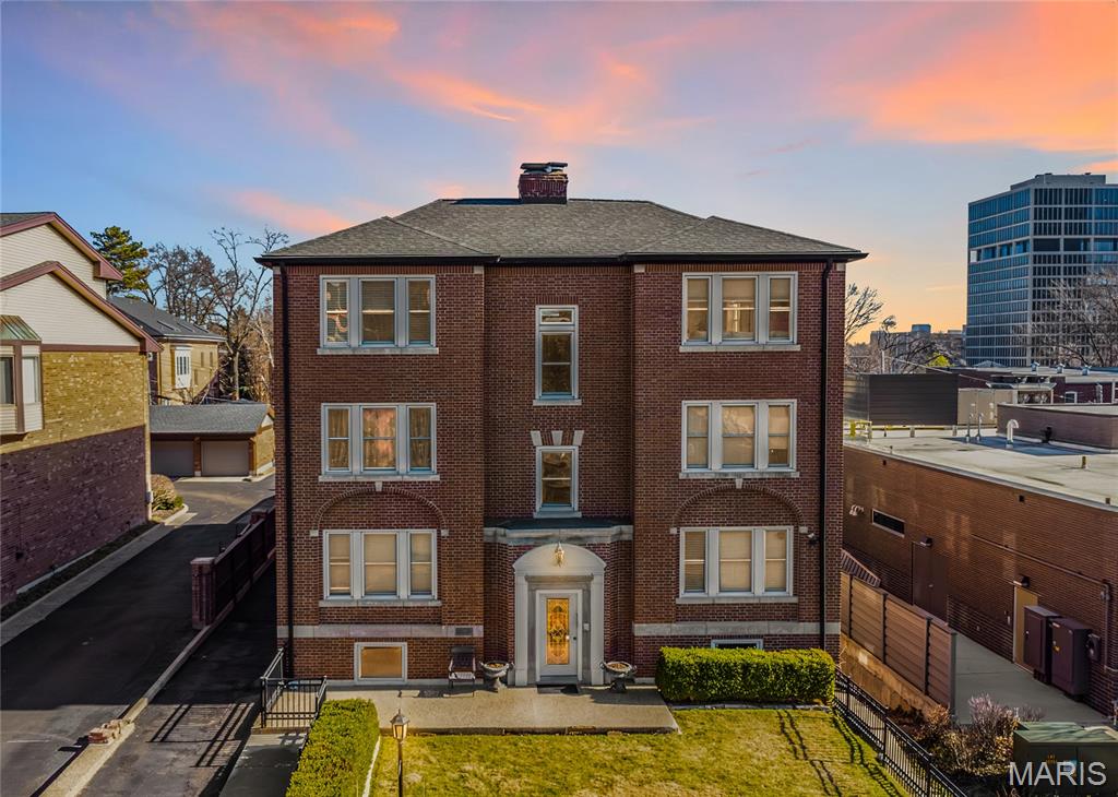 116 N Central Avenue Unit: 3S