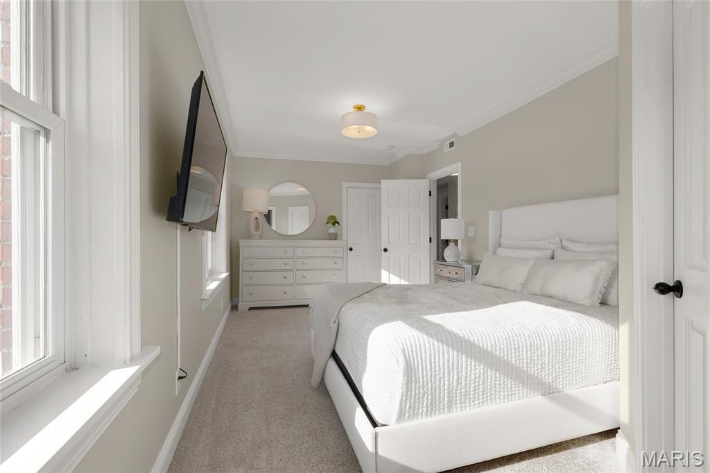 116 N Central Avenue Unit: 3S