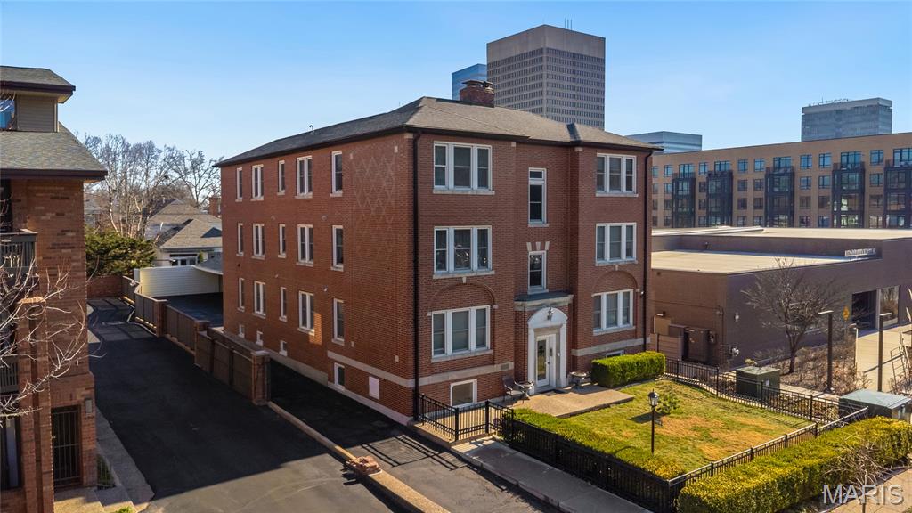 116 N Central Avenue Unit: 3S
