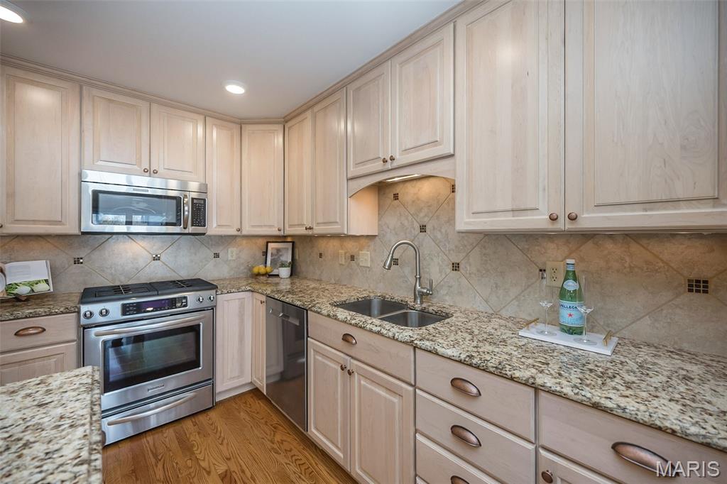 14924 Manor Lake Drive