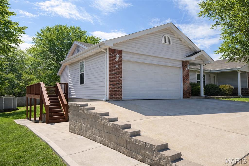 2425 Muegge Road