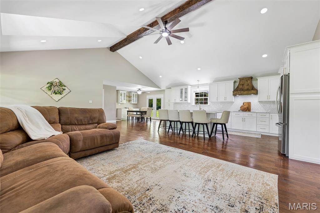4733 Fox Creek Road
