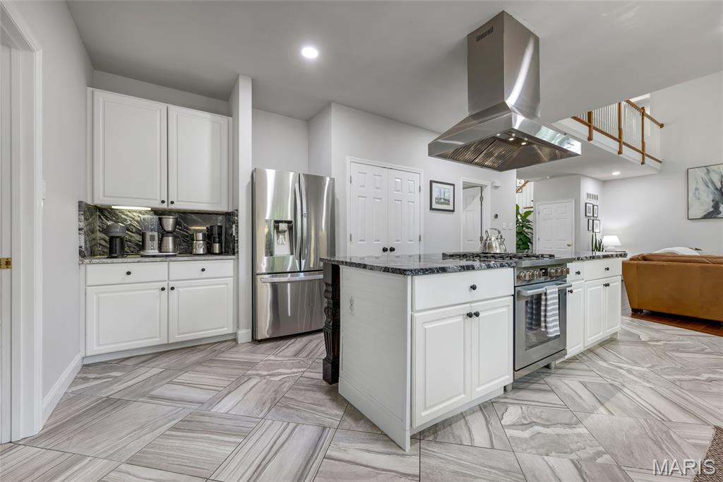 724 Oaksdale Summit Court